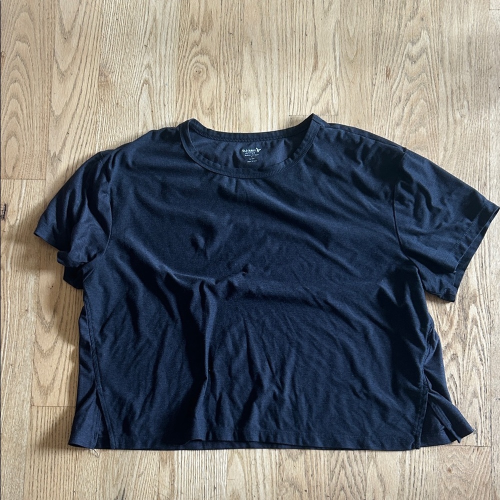 Old Navy Active Charcoal Gray Top